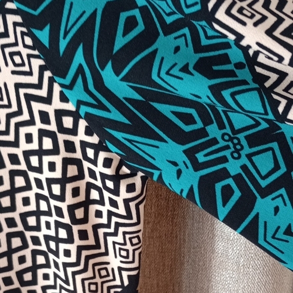 Emma & Michele Multicolor Geometric Dress - Picture 8 of 14